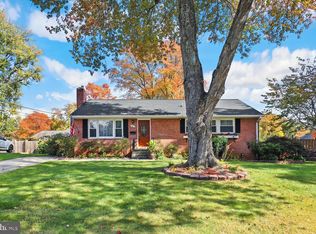 5310 Pillow Ln, Springfield, VA 22151