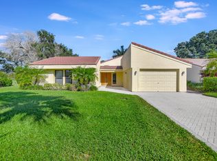 7128 Woodbridge Ct, Boca Raton, FL 33434