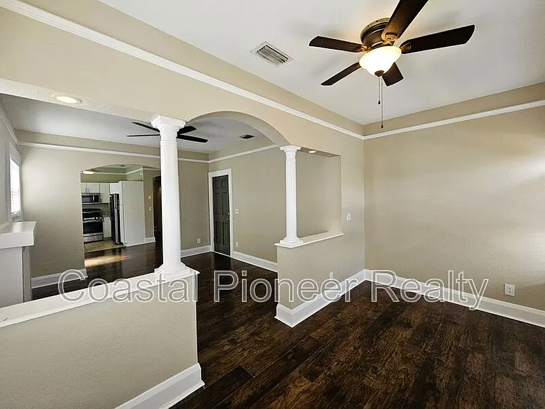 209 S Westland Ave #D — Photo 6