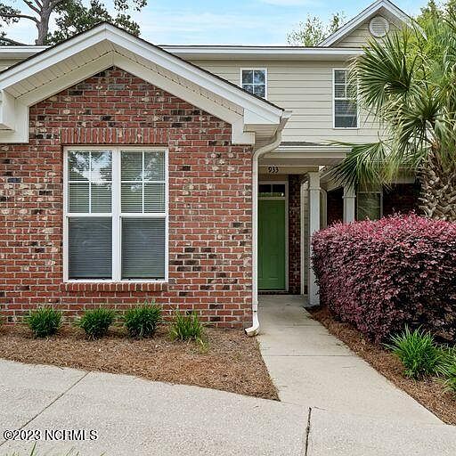 1st image of 933 Downey Branch Ln