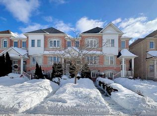 49 Wilkes Cres, Toronto, ON M1L 0B4