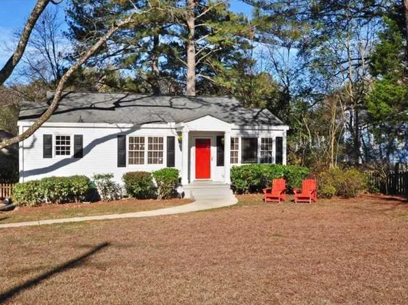 1384 Woodland Hills Dr, Atlanta, GA 30324