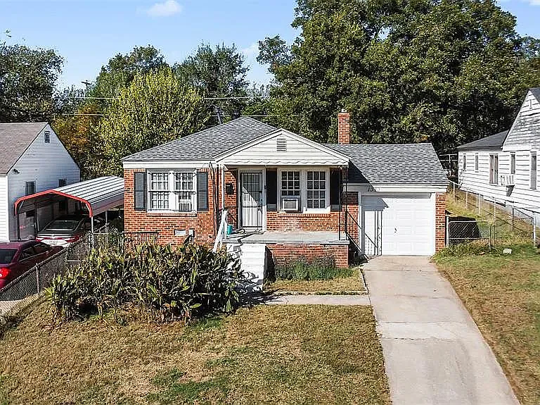 1313 Bellevidere Dr — Photo 1