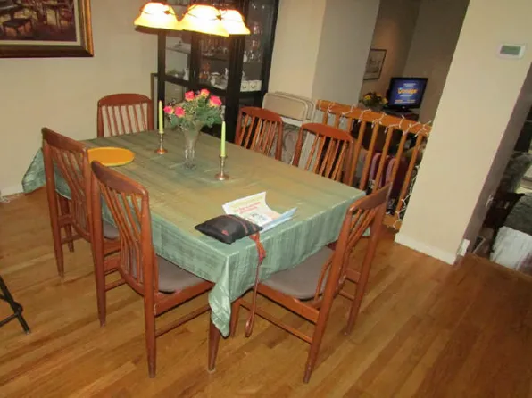 419 Carriage Ln, Philadelphia, PA 19104