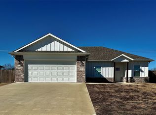 3624 Skylane Ave, Corsicana, TX 75110