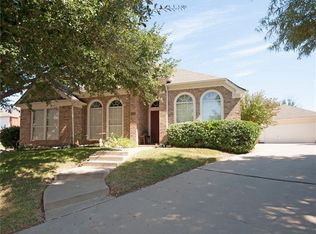 4501 Fountain Ridge Dr, Fort Worth, TX 76123