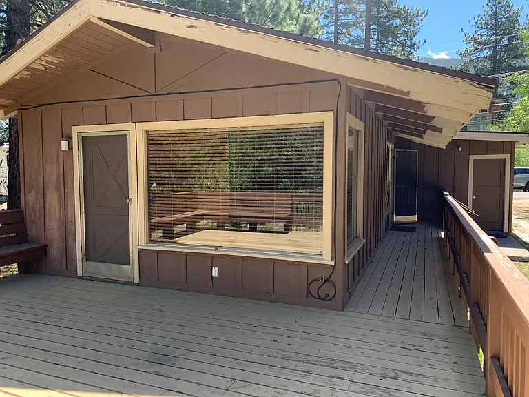 4043 Greenwood Rd — Photo 13