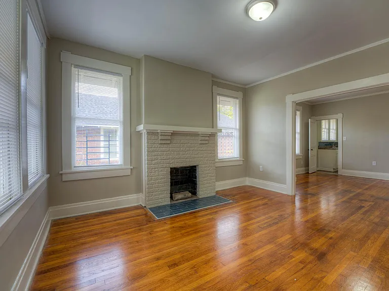 342 N Claybrook St — Photo 21
