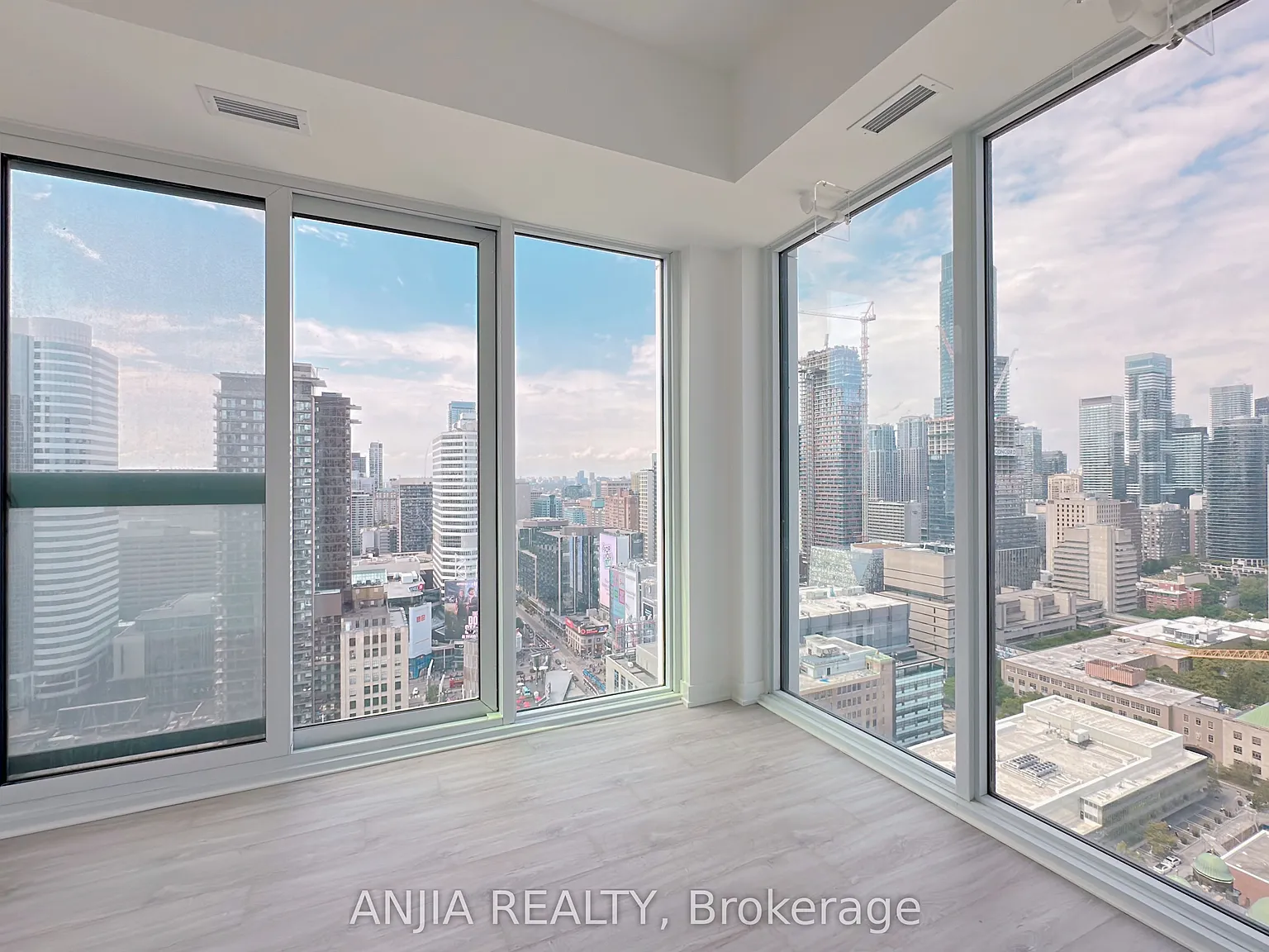 2 bed, $2,890 — Photo 3