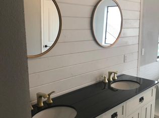 843 Shadow Mountain Dr, Highlands Ranch, CO 80126