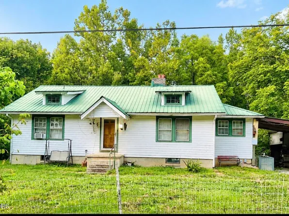 317 Hoot Owl Hollow Ln, Jellico, TN 37762