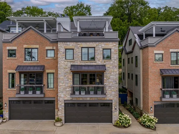 40 W Orange St, Chagrin Falls, OH 44022