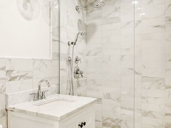 2nd image of 449 Putnam Ave APT 1