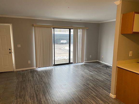 4th image of 38579 Wellington Dr #39