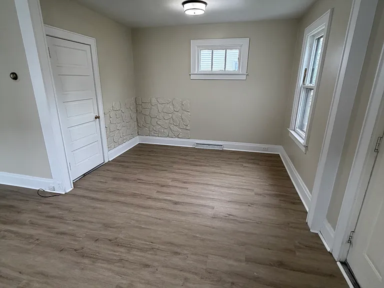 532 Cedar St — Photo 7