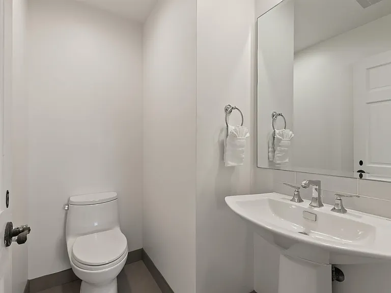 253 Gravilla St — Photo 25