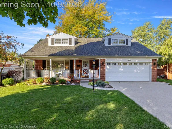 2460 Cambridge St, Trenton, MI 48183