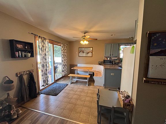4th image of 1500 Evergreen Dr