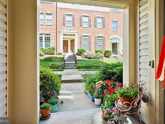 4th image of 7481 Brunson Cir