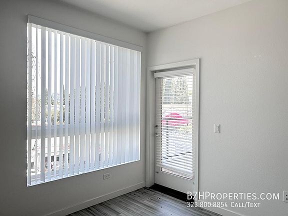 2nd image of 712 1/2 N Alvarado St #305