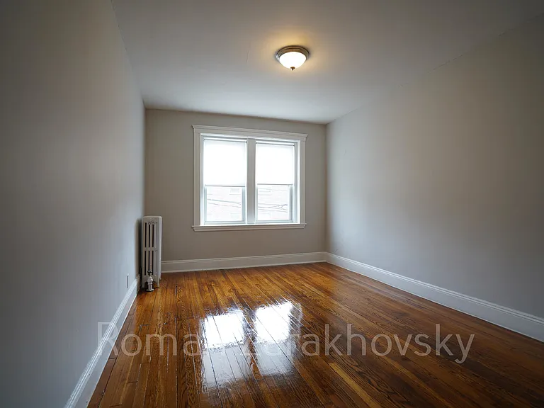 55 Linden St #7 — Photo 7