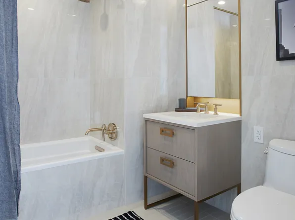 3 Court Square image 7 of 7