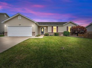 107 Chestnut Ridge Dr, Wright City, MO 63390