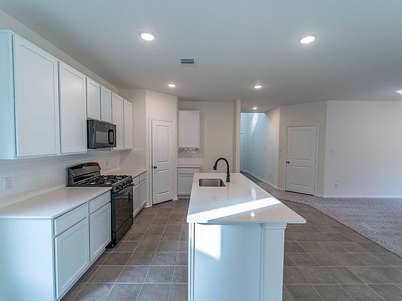 5th image of 427 Baobab Way