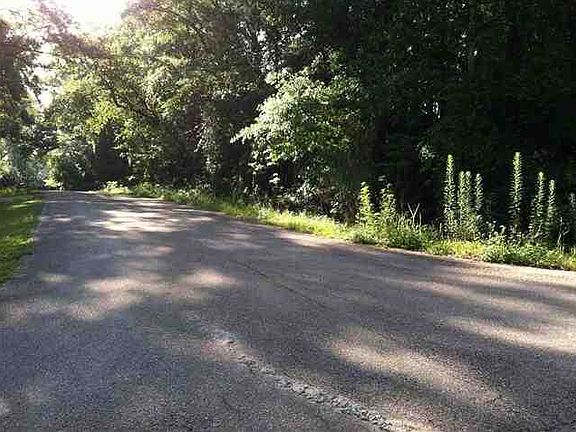 2nd image of Mexia Ave