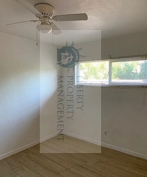 1111 S Central Ave #A — Photo 11