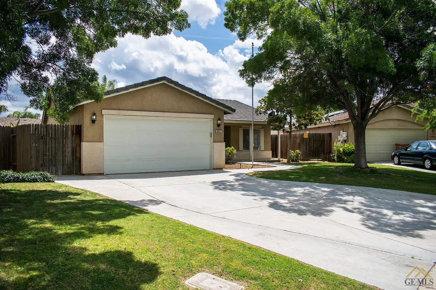 6007 Sarona St photo 1