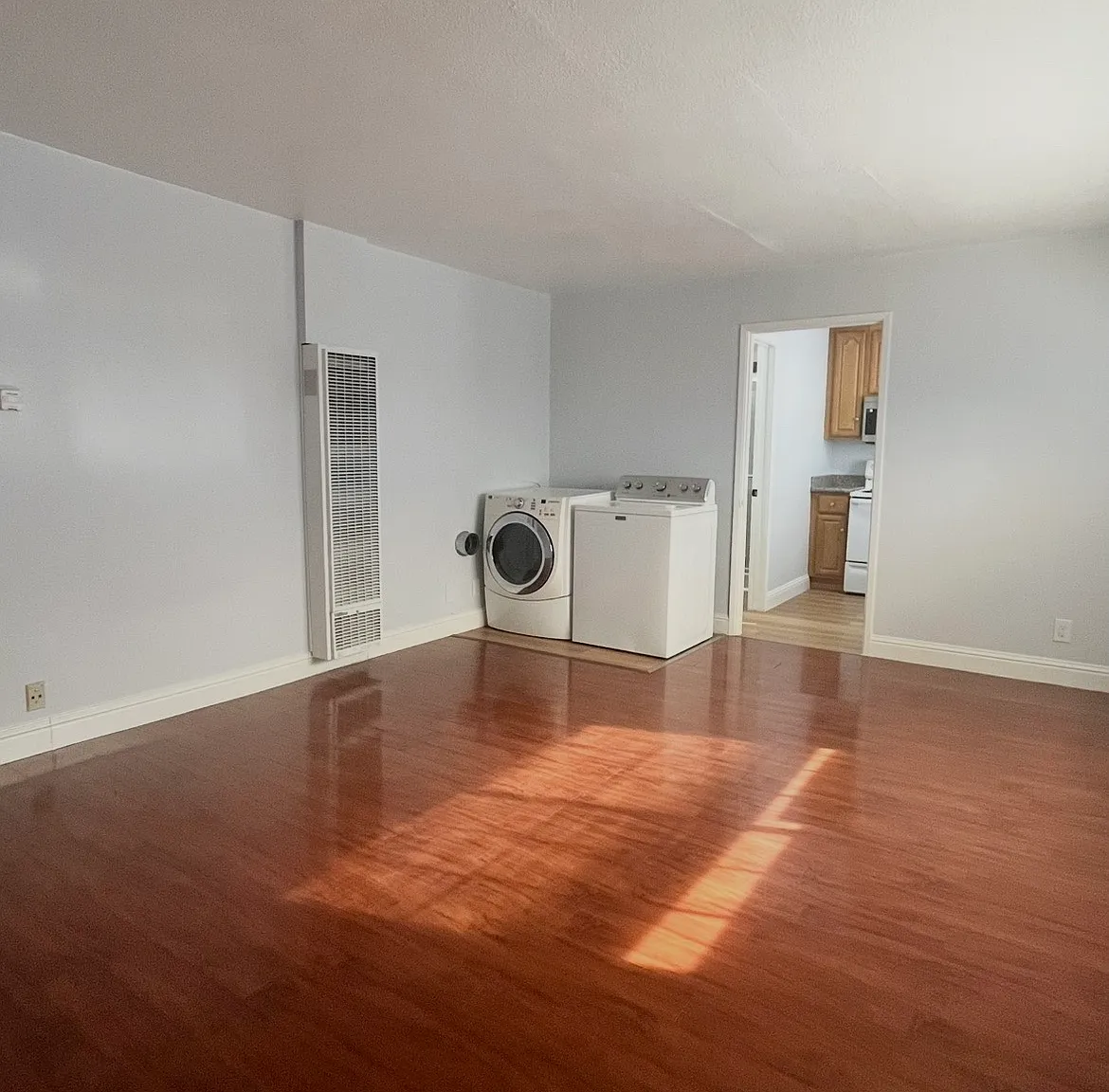 Studio, $1,990 — Photo 3