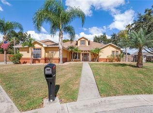 2881 Chatsworth Ln, Lakeland, FL 33812