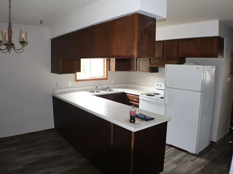 3600 S Cathy Ave — Photo 2