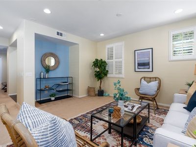 70 Full Moon, Irvine, CA, 92618