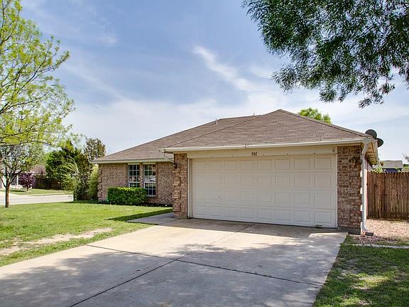 3rd image of 501 Brandy Ct