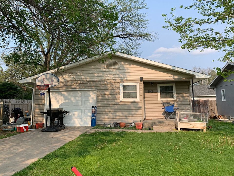 742 Bent Ave, Akron, CO 80720 Zillow