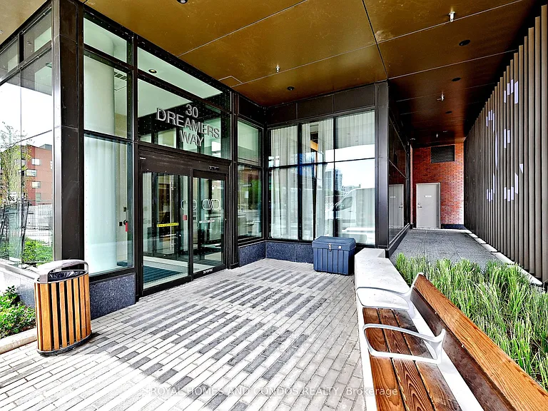 10 Oak St #1510 — Photo 3