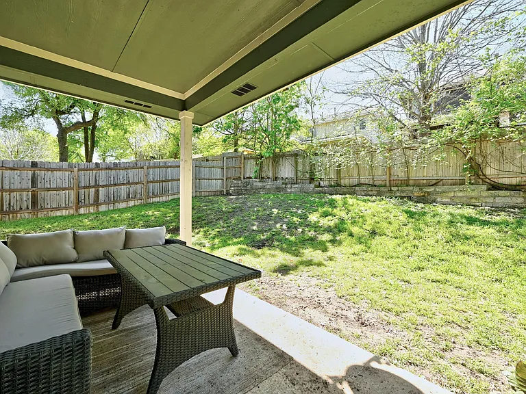 2213 Hazen Ln — Photo 28
