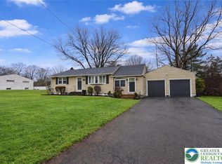 1385 W Macada Rd, Bethlehem, PA 18017