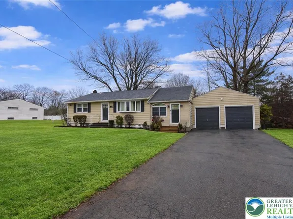 1385 W Macada Rd, Bethlehem, PA 18017
