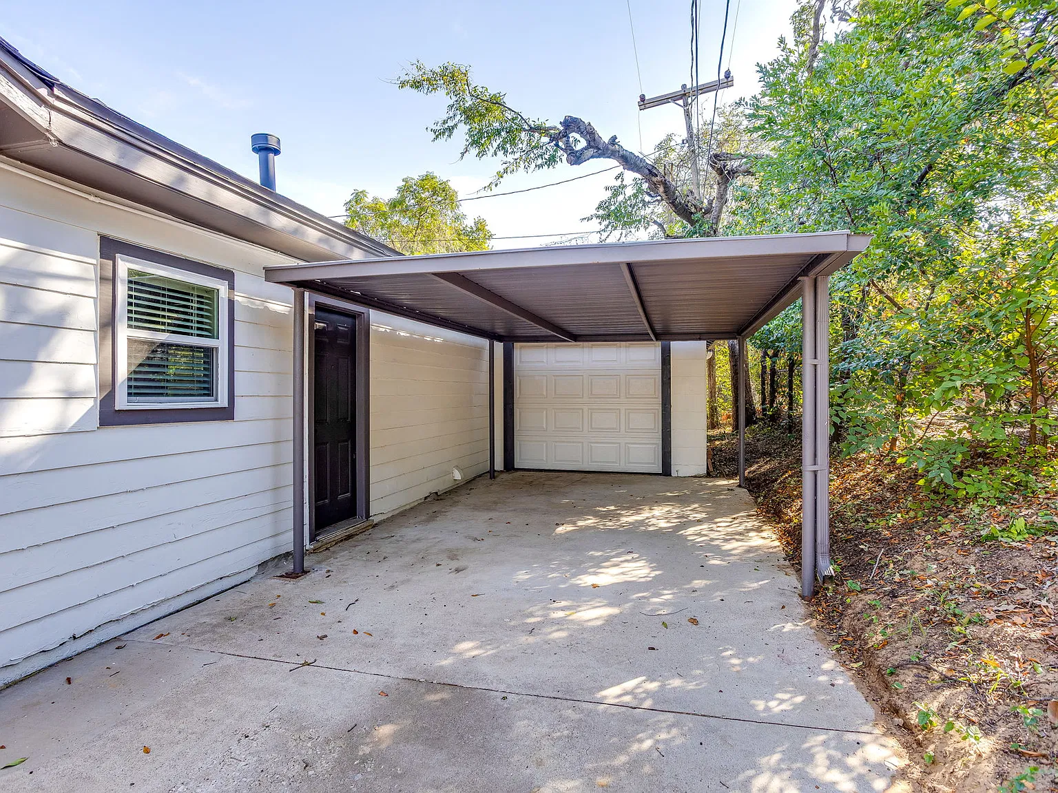3 bed, 1536 sqft, $2,200 — Photo 4