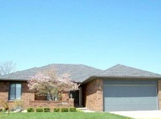 34493 Burstyn Dr, Sterling Heights, MI