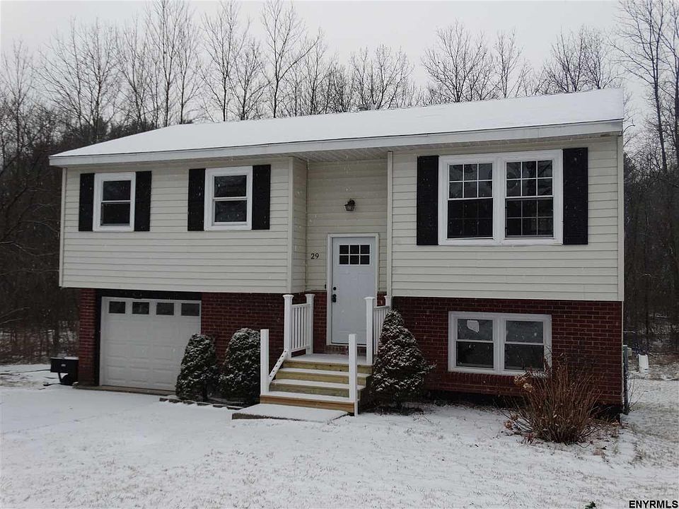 1st image of 29 Mohican Pl