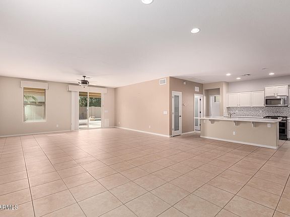 5th image of 18009 W IVY Lane