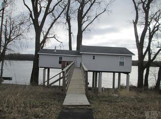 13218 Tama Rd, Burlington, IA 52601