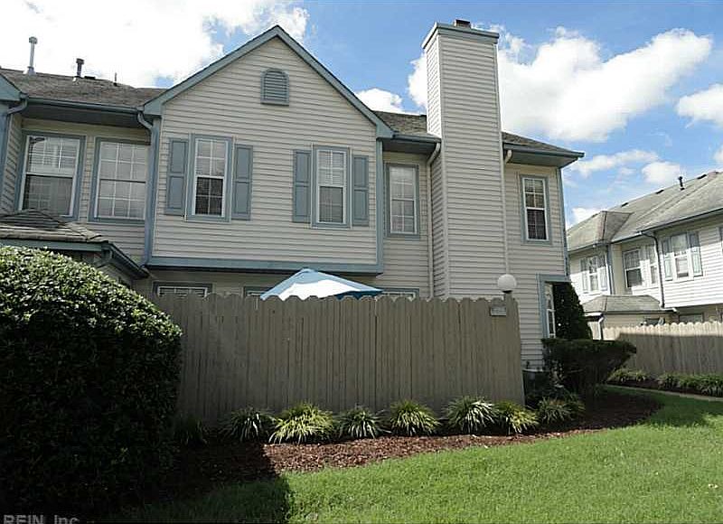 1st image of 4748 Shallowford Cir