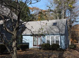 30 Ashbourne Ct #30, South Portland, ME 04106