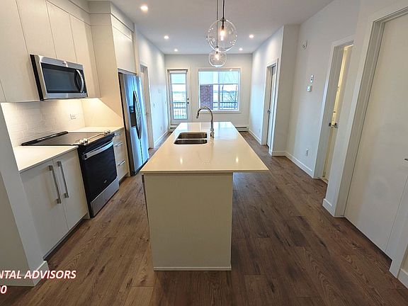 2nd image of 395 Skyview Pkwy NE #2104