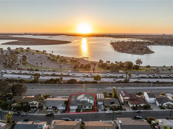 2946 McGraw St, San Diego, CA 92117